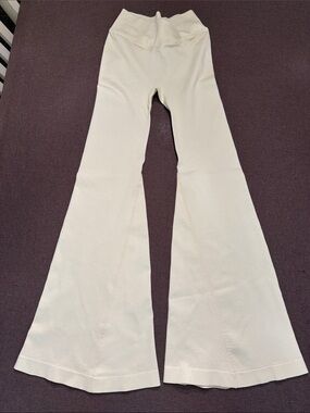 Flare ribbed leggings size small